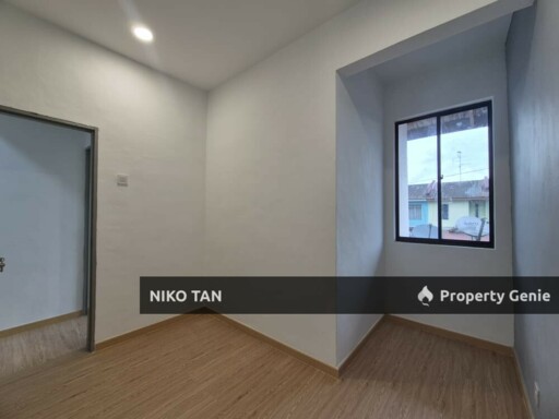 [RENOVATED]2Storey Jalan Sentosa 11, Taman Nusa Damai For Sale