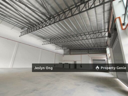 1.5 Storeys Semi-Detached Factory at i-Snergy, Senai Idaman for Rent
