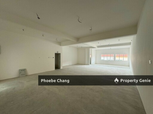 IPOH BERCHAM BIG SIZE 30'x70' 2 STOREY SHOPLOT OPEN FOR SALE