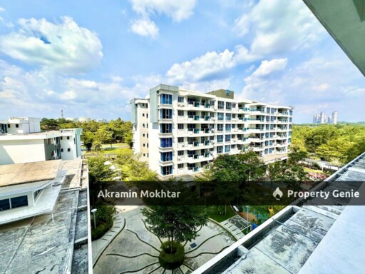 FREEHOLD, END UNIT & 2 COVERED PARKING | Well Kept Maintained Resort Style Apartment Putra 1, Bandar Seri Putra, Bangi.