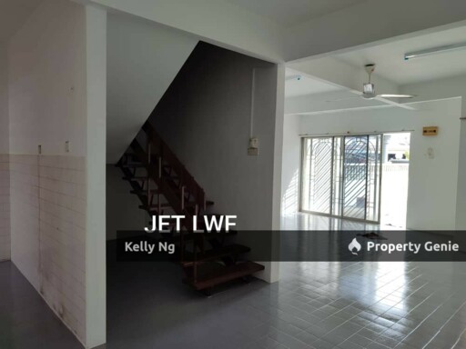 2 Sty House At jalan Meru Klang For Rent