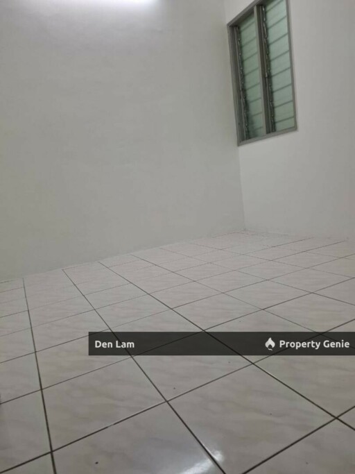Cheras Awana Apartment for Sale !!