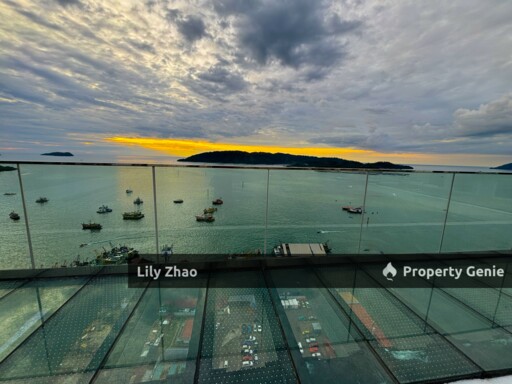 Sky Deck for Rent, Full Sea View 9,700 sqft, Sky Bar/ Sunset Bar/ Sky Dining Idea in the heart of Kota Kinabalu City Centre, Sabah