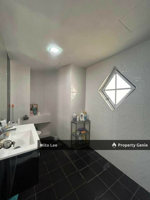 Pangsapuri Orchid View Luxury Apartment