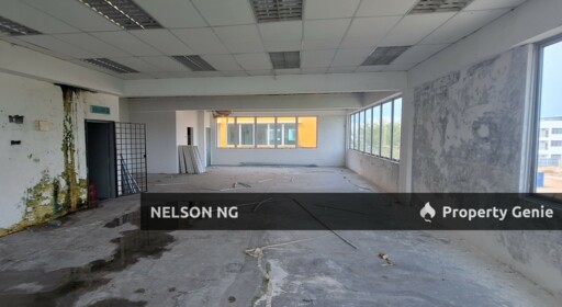 PD WaterFront Corner Office