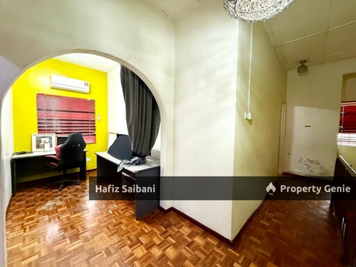 Endlot  Double Storey Taman Sri Andalas Klang