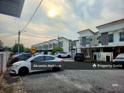 2 STOREY TERRACE HOUSE CELOSIA SAUJANA KLIA KOTA WARISAN