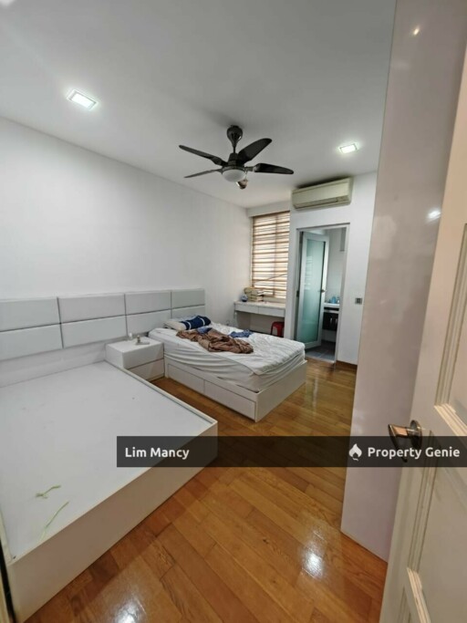Taman Sutera Utama @Jalan Sutera Pulai Two and Half Storey Terrace Corner House with Fully Renovation