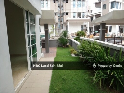 Jelutong Heights 8