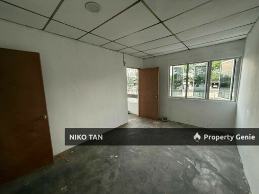 Jalan Glasiar Double Storey Shoplot Taman Tasek For Rent