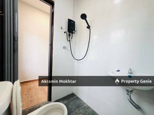 Freehold & Fully Renovated | 2 Storey Terrace Intermediate PU 10 @ Taman Puchong Utama, Puchong