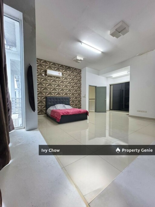 Taman Seri Austin Cluster house for rent