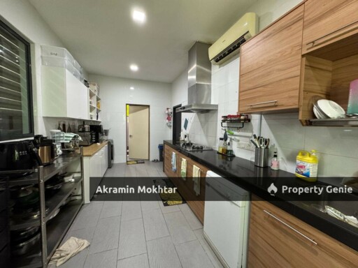 2.5 Storey Bungalow Lake Garden Villas, Cahaya SPK  Seksyen U9, Shah Alam