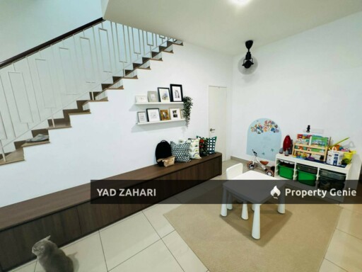 Elmina Green 5, Shah Alam | 2-Storey Terrace 4 Bedrooms | RM870K - Renovated & Partly Furnished