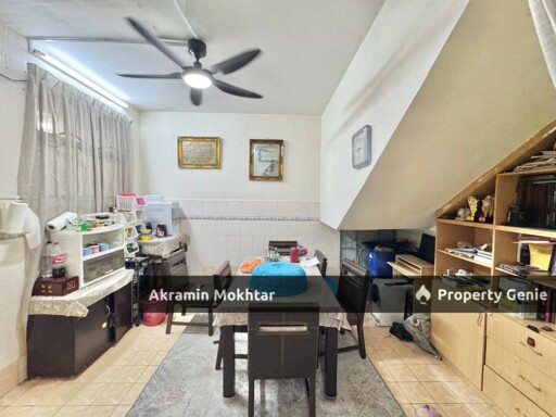 Facing Open & Partially Furnished | Double Storey Jalan Platinum Seksyen 7, Shah Alam