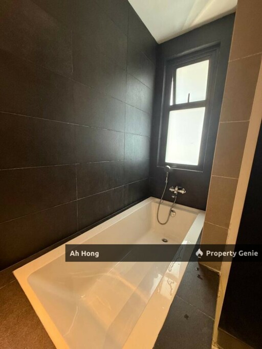 Jb Town / Setia Sky 88 / Studio / Fully Furnished