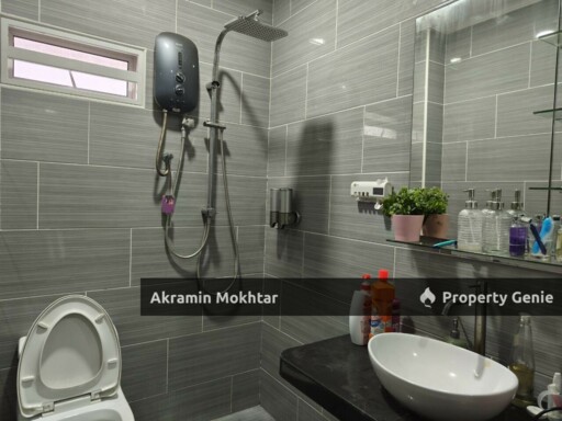 Freehold, Fully Renovated & Partially Furnished | Double Storey Terrace, Taman Puchong Prima, Puchong
