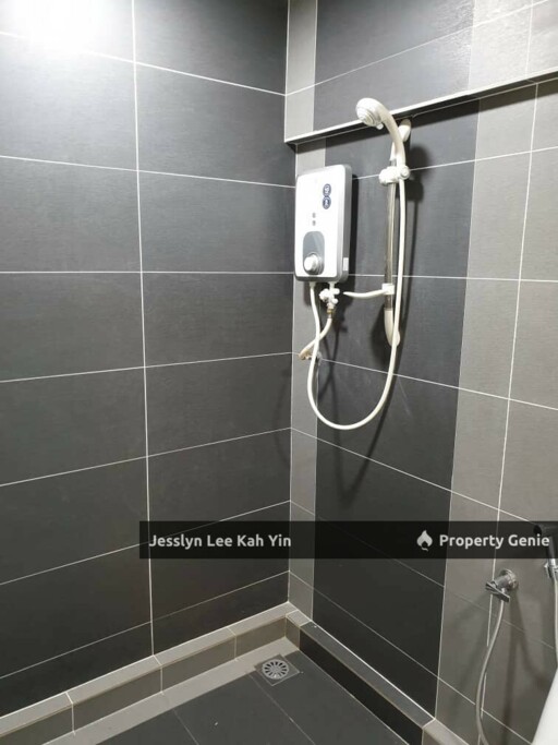 Arte Subang West Shah Alam Partial Furnished For Sale