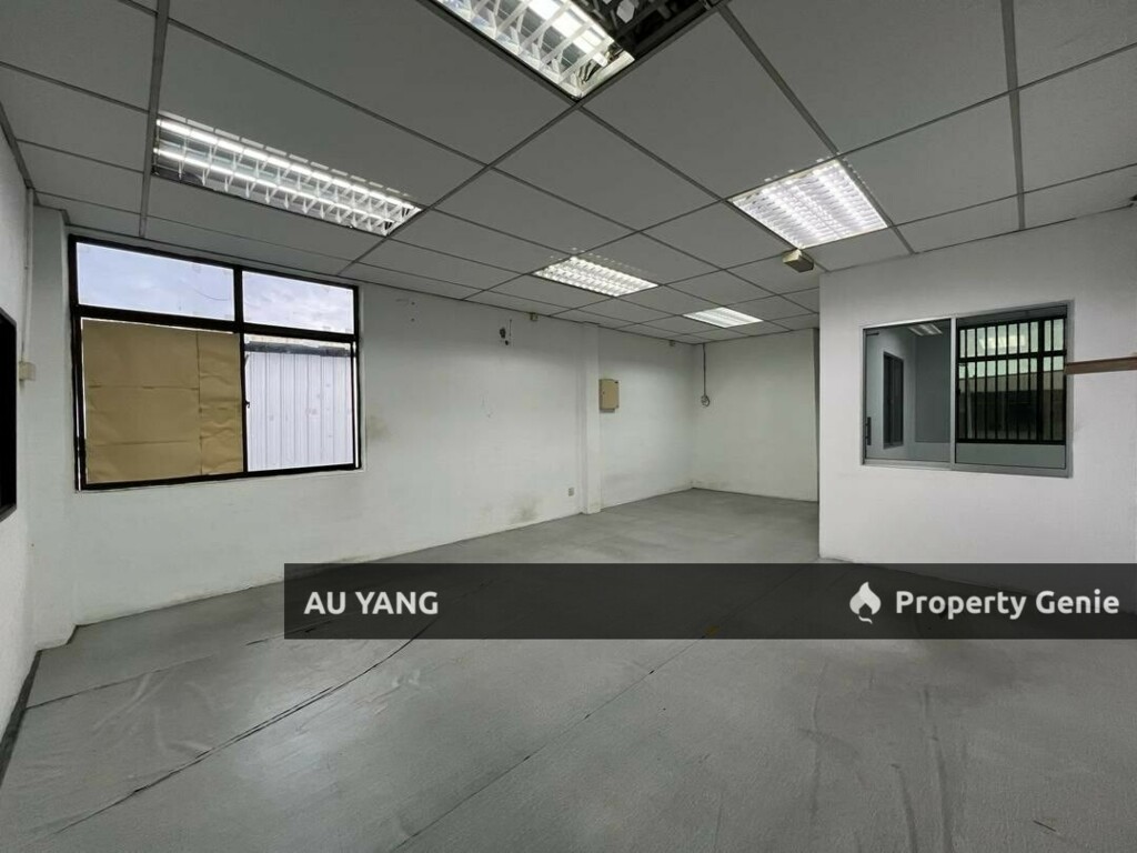 IKS Juru Industri Ringan 1.5 Semi-D Story