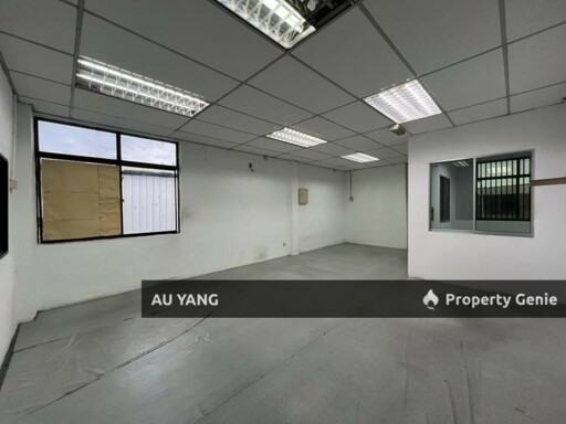 IKS Juru Industri Ringan 1.5 Semi-D Story