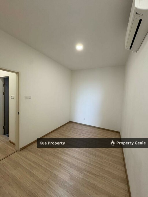 Vantage Residence Apartment