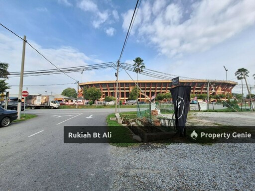 Bungalow Lot (Corner Unit) Facing Stadium Paroi