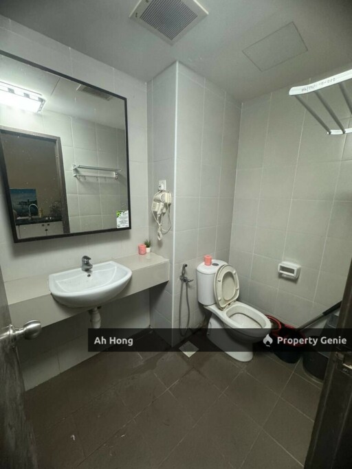 Jb Town / Bayu Marina / Studio / Partially Furnished