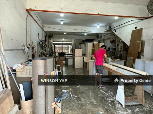 2 Storey Shop Lot Tmn Desa Jaya JB Chinese Area ROI 5% Freehold
