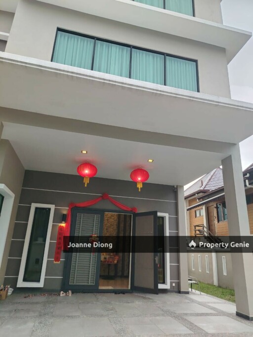 Monterez 3 Storey Bungalow