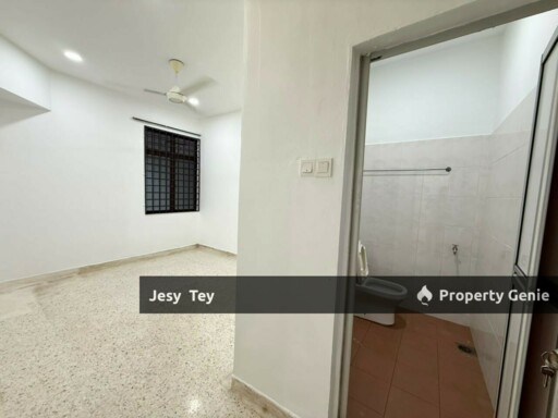 Taman Ungku Tun Aminah Single Storey Terrace House Sales