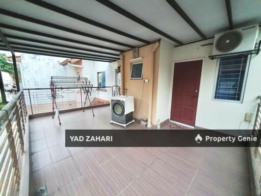 Taman Bukit Subang, Shah Alam | 2-Storey Terrace 4 Bedrooms | RM650K - Fully Extended and Partial Furnished