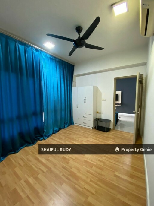Suria Residence Top Floor Almost Fully Furnished Nice House