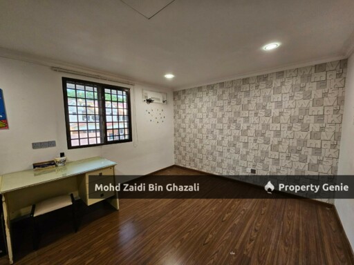 Below Market Renovated  2.5 Storey Terrace Presint 8