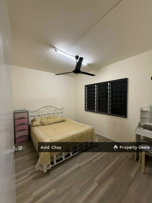 Flat tasek 64, 3 bedrooms(Renovated)(fully furnished)
