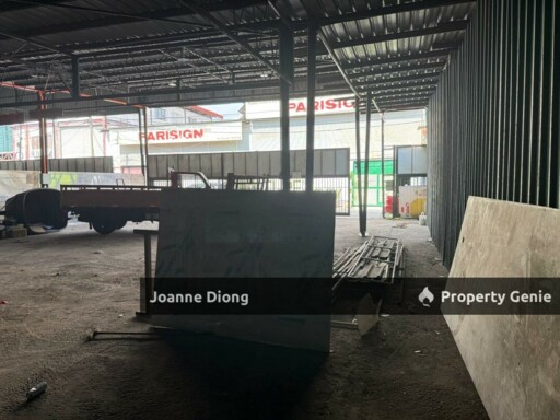 Jalan PJU1 Kampung Cempaka Warehouse