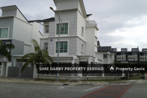 Royale Palms, Putra Heights