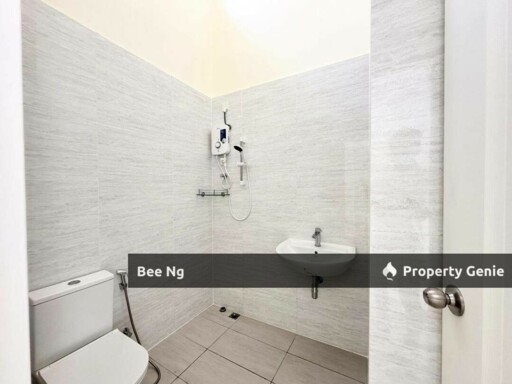 Taman Damansara Aliff @ Tampoi End Lot  Storey Terrace