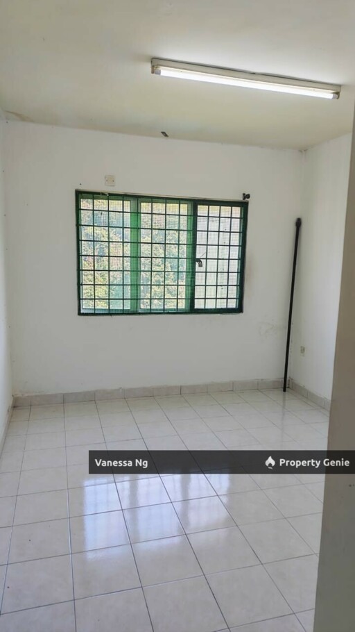 Flora Damansara Apartment With Car Park For Rent