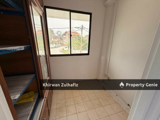 Jalan Semarak Bandar Utama Batang Kali Semi D 2-Storey For Sale