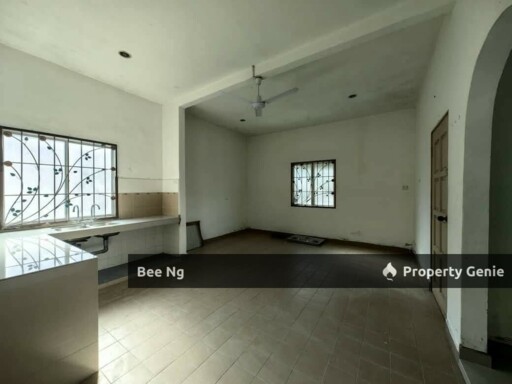 Taman Mutiara Rini /Jalan Bakti / Big Corner Single Storey Terrace