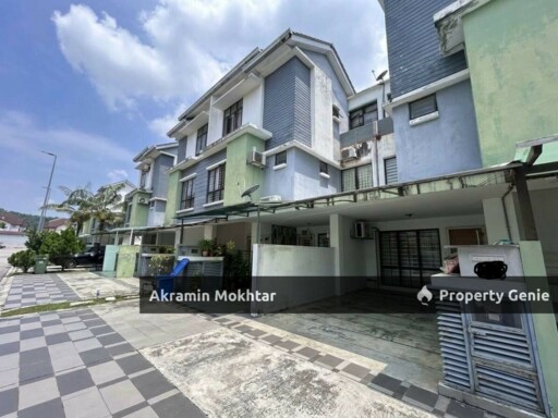 Freehold, Ground Floor, Renovated & Partially Furnished | Townhouse 1.5 Storey Park Villa Bandar Bukit Puchong 2, Puchong Selangor.