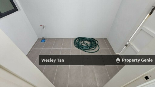 One Krubong Below Value 2 Storey Terrace Freehold Partly Furnished 4br