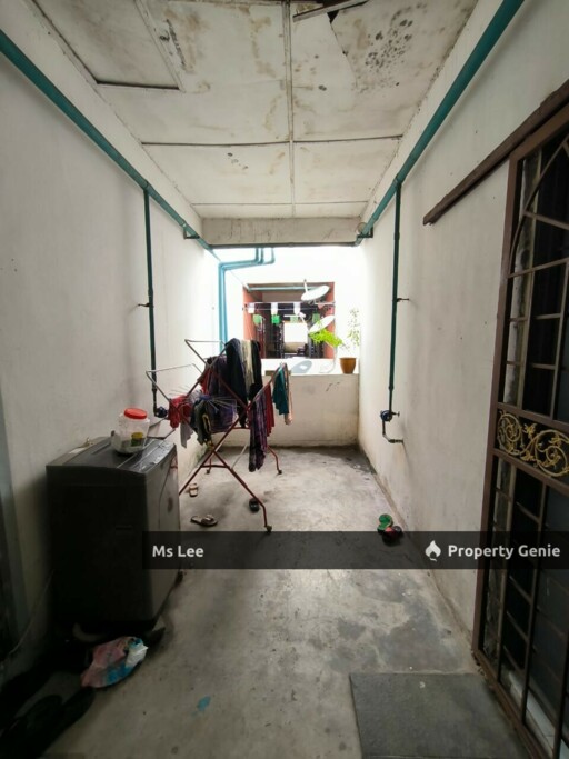 Pangsapuri Taman Mesra / Taman Klang Indah Apartment, Klang - 3rd Floor Top Floor