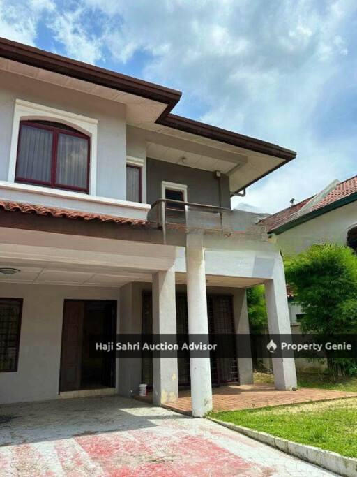 Gated & Guarded; Surrounded by Premier Residential Enclaves] 2 Storey Semi Detached House [Excellent Connectiviy Via Federal Highway, NKVE, Guthrie Corridor Expressway and Elite Highway]