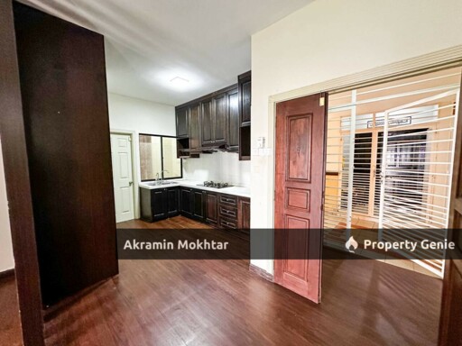 Freehold, Renovated, Partially Furnished & 1 Parking | Kristal Villa Condominium, Kajang 2