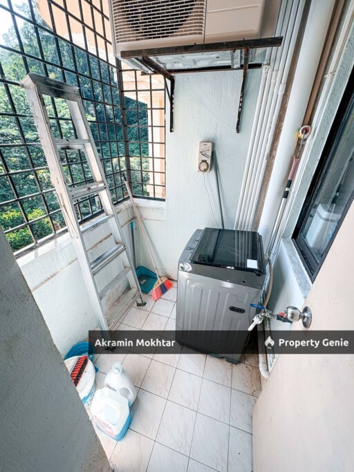 FACING POOL Well Maintained Waizuri 1 Apartment, Wangsa Maju