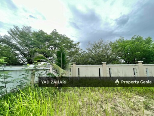 Saujana Villa, Taman Prima Saujana, Kajang | 2.5 Storey Bungalow 5 Bedrooms | RM1.75M - Gated and Guarded, Freehold, Spacious Hall & Built Up