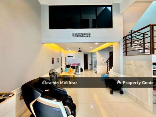 Freehold, Renovated & Partially Furnished | 2.5 Storey Terrace IRIS Taman TTDI Grove, Kajang Selangor