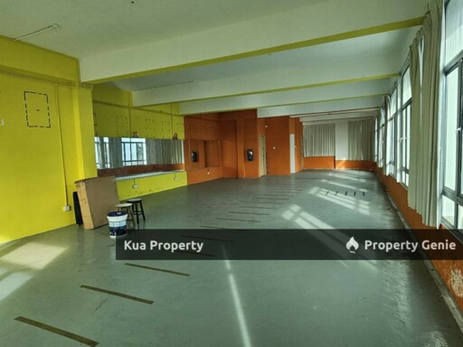 2nd Floor Corner Commercial Shoplot For Rent! Located at Jalan Keretapi, 3rd Mile