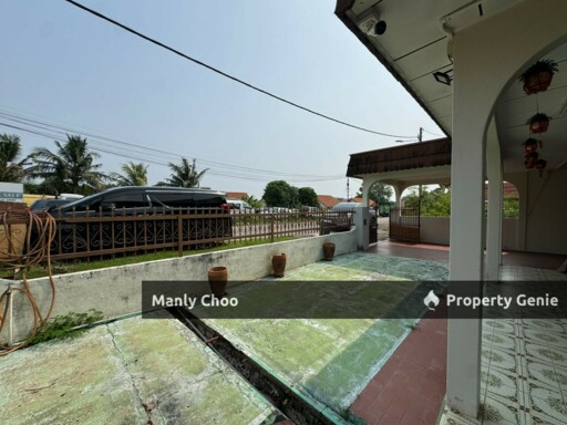 4 ROOMS FURNISHED Single Storey Jalan Delima Bukit Beruang MMU Manipal